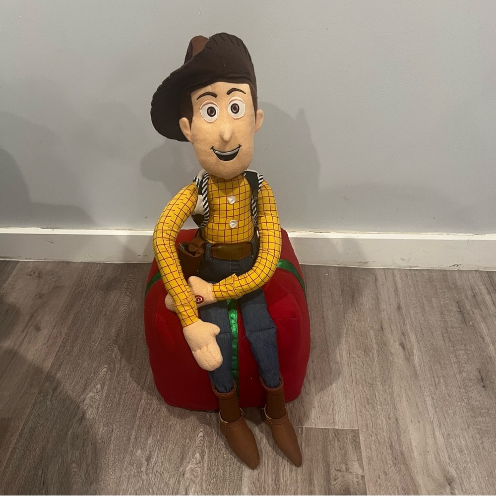 Gemmy Toy Story Woody Xmas Greeter Plush Red Gift Holiday Decor - No Sound